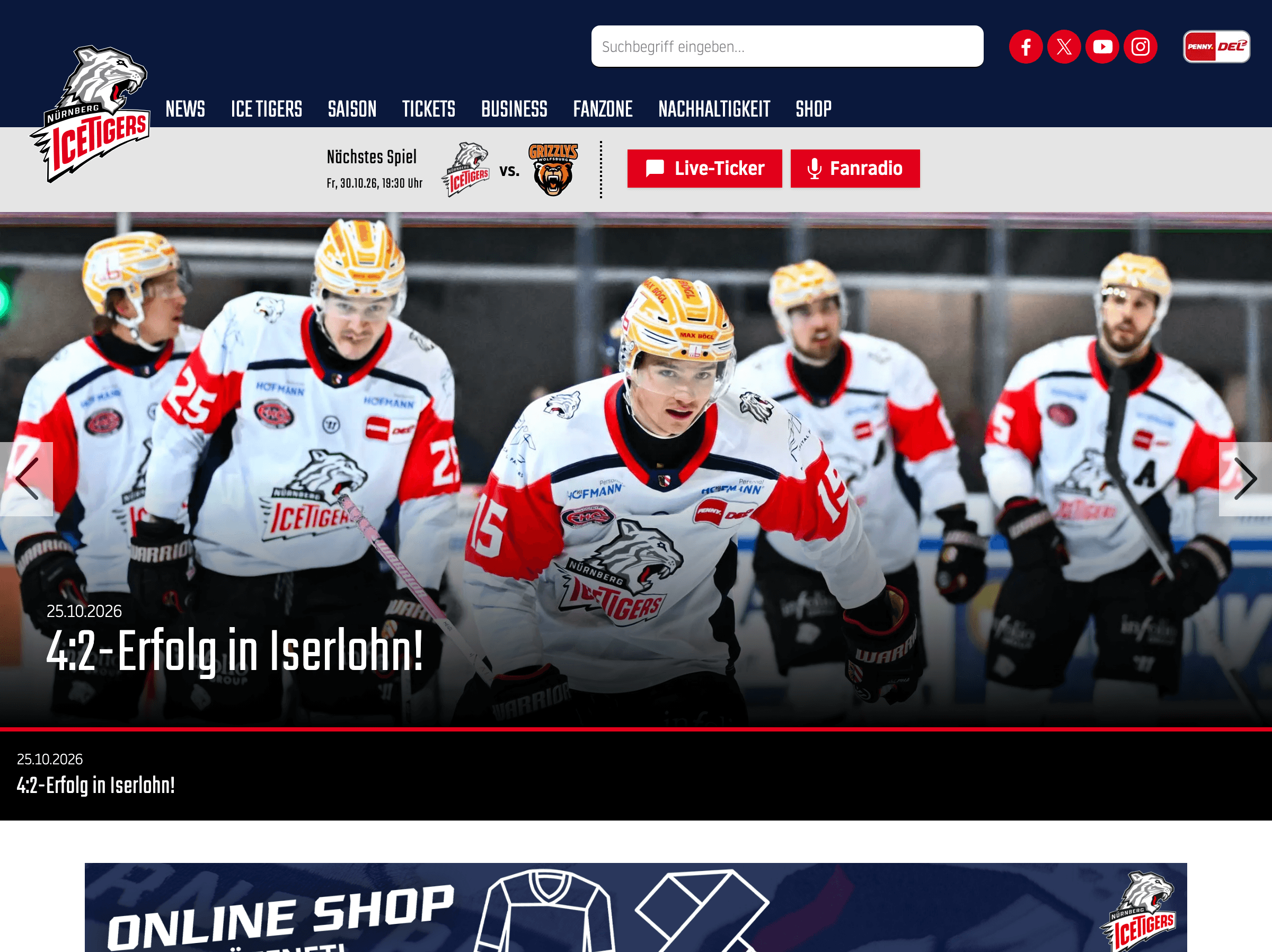 Startseite der Nürnberg Ice Tigers mit Hinweis auf das nächste Spiel, Buttons zu Live-Ticker und Fanradio und einem News-Aufmacher mit Spielern auf dem Eis