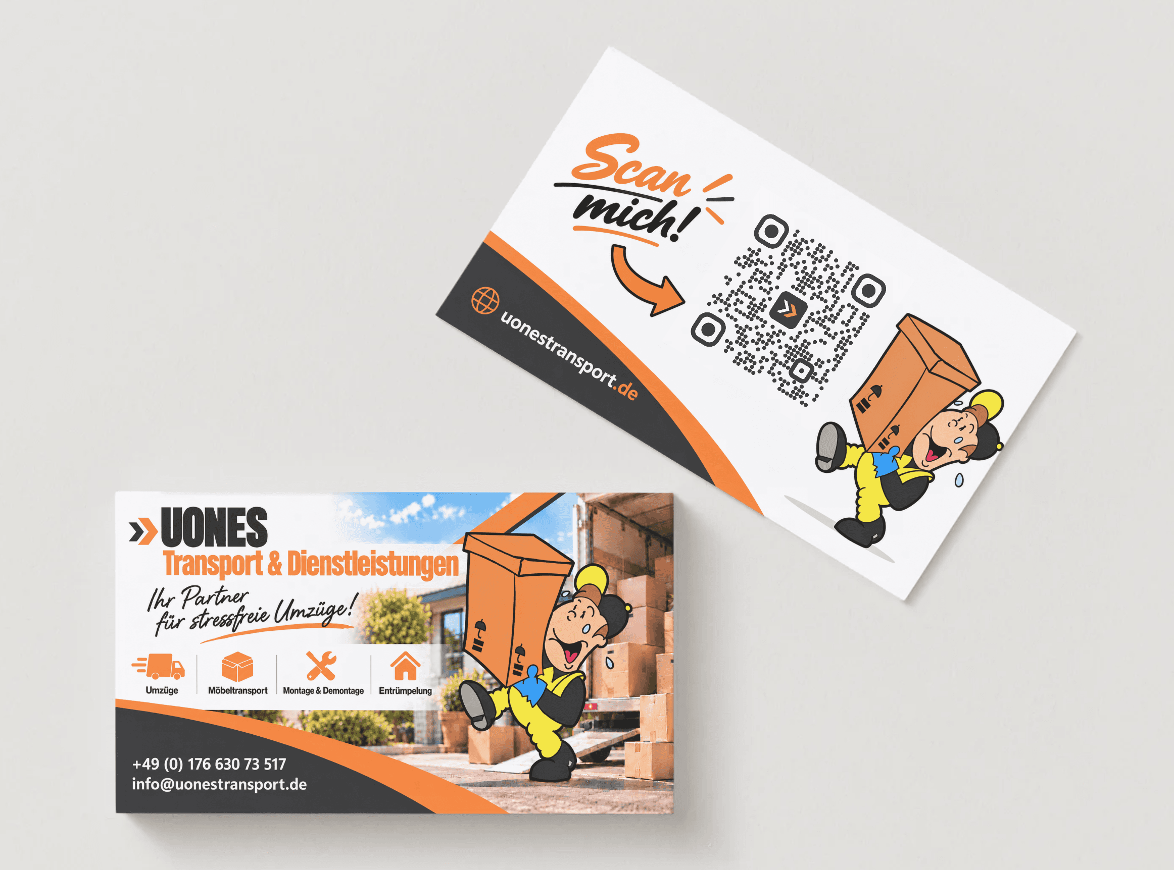 Visitenkarten von UONES Transport: Vorderseite mit Logo, Maskottchen, Leistungen und Kontaktdaten, Rückseite mit „Scan mich!“ und QR-Code zur Website